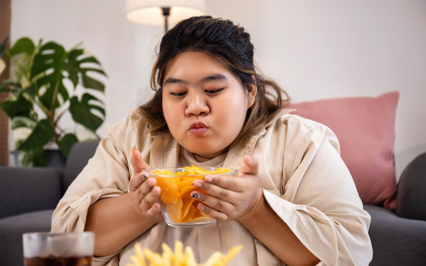 an-uong-thieu-chat-thua-can-khien-xuong-khop-nhanh-thoai-hoa-viet-my-clinic-vmc