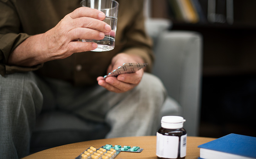 lam-dung-thuoc-giam-dau-viet-my-clinic-vmc